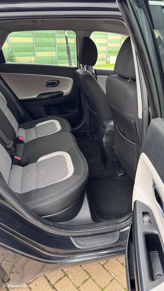 Kia Ceed SW 1.4 CRDi Prime - 6