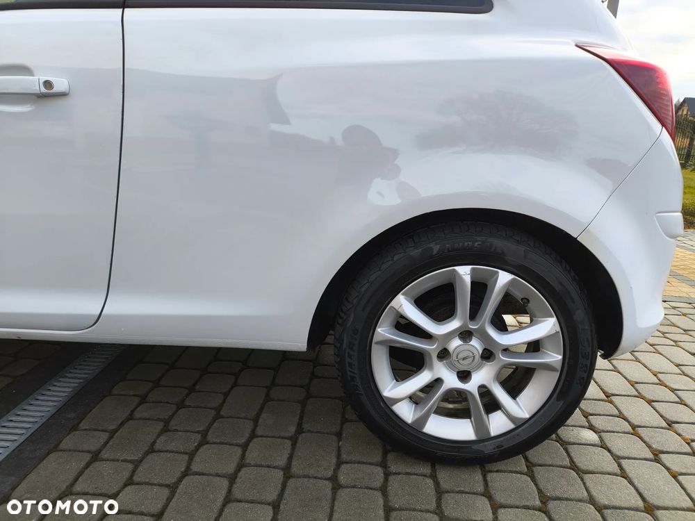 Opel Corsa 1.2 16V Easytronic Cosmo - 5