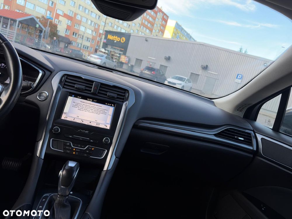 Ford Mondeo 2.0 Hybrid Titanium - 21