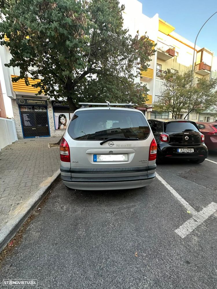 Opel Zafira 2.0 DTi Elegance - 2