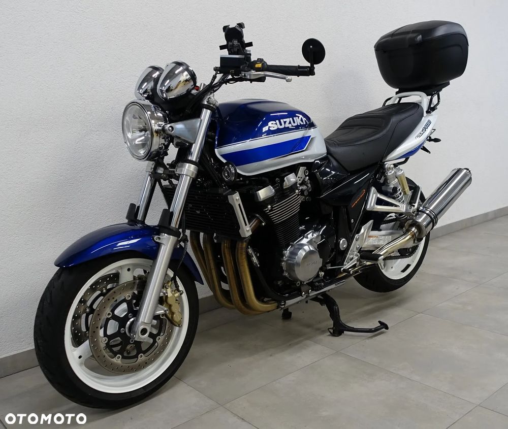 Suzuki GSX - 7