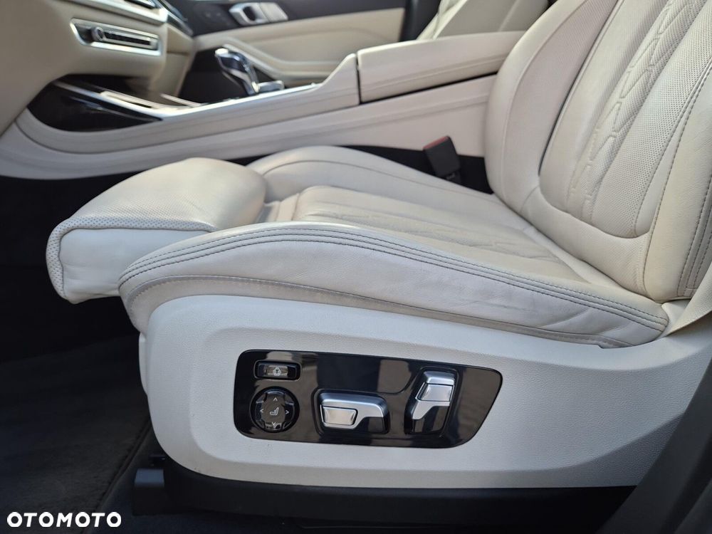 BMW X7 M50d sport - 11