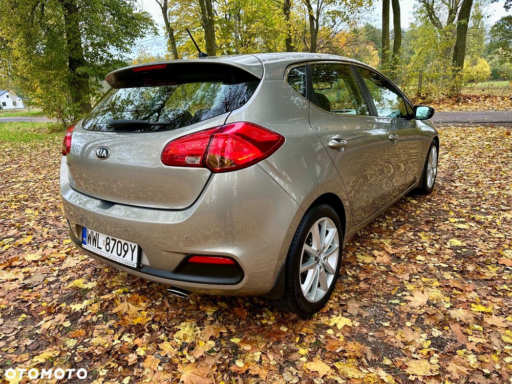 Kia Ceed - 4