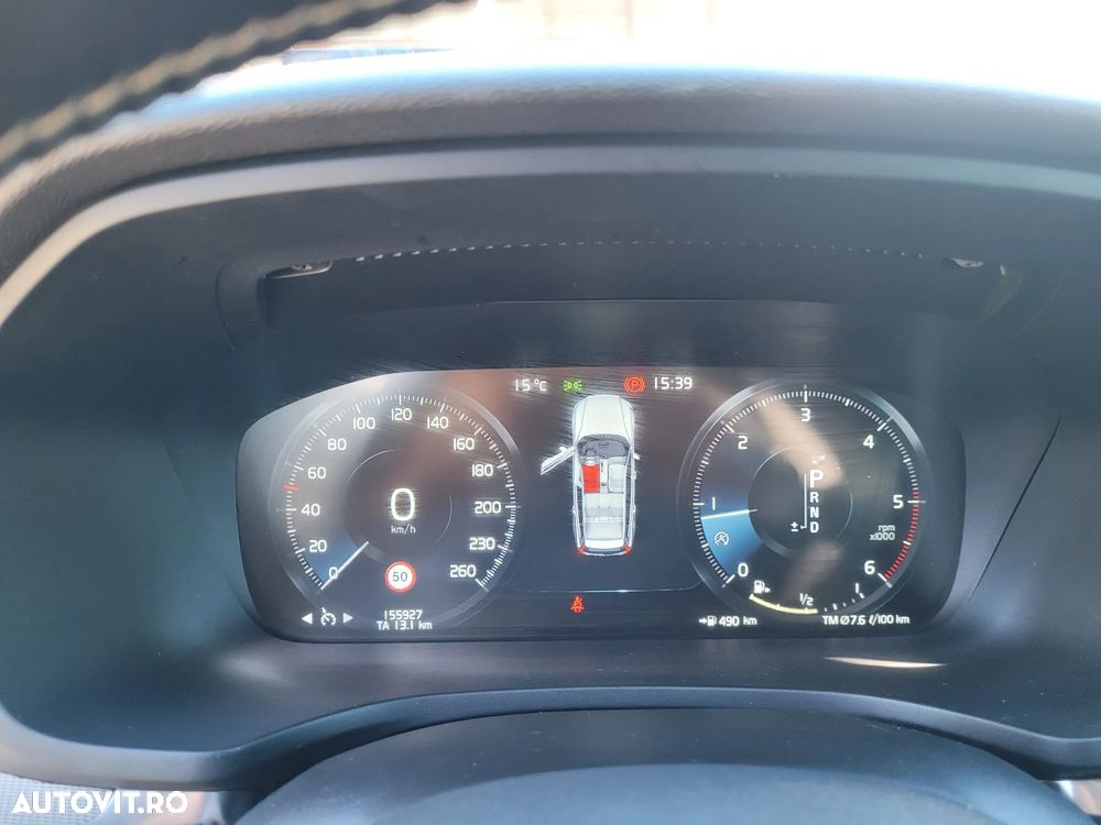 Volvo V60 D3 R-Design - 9