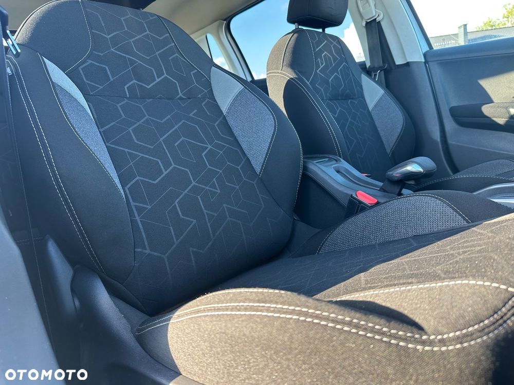 Peugeot 2008 1.6 BlueHDi Style - 10