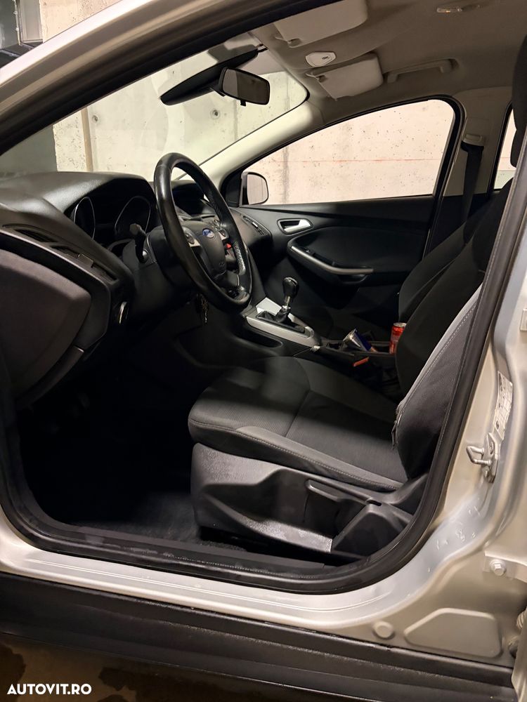 Ford Focus 1.6 TDCi DPF Trend - 13