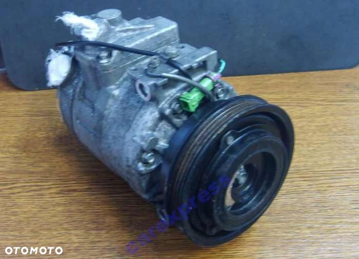 PASSAT B5 AUDI A4 KOMPRESOR KLIMATYZACJI 8D0260808 - 1