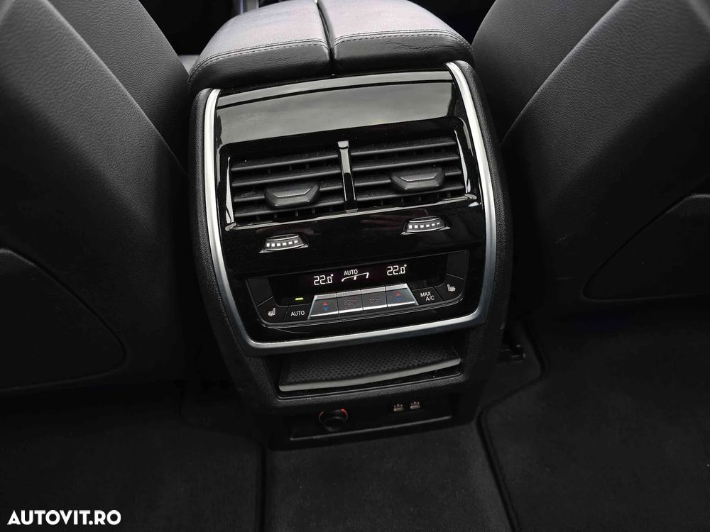 BMW X7 - 12