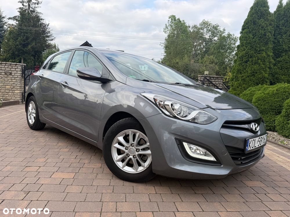Hyundai i30 i30cw 1.6 Automatik Trend - 16