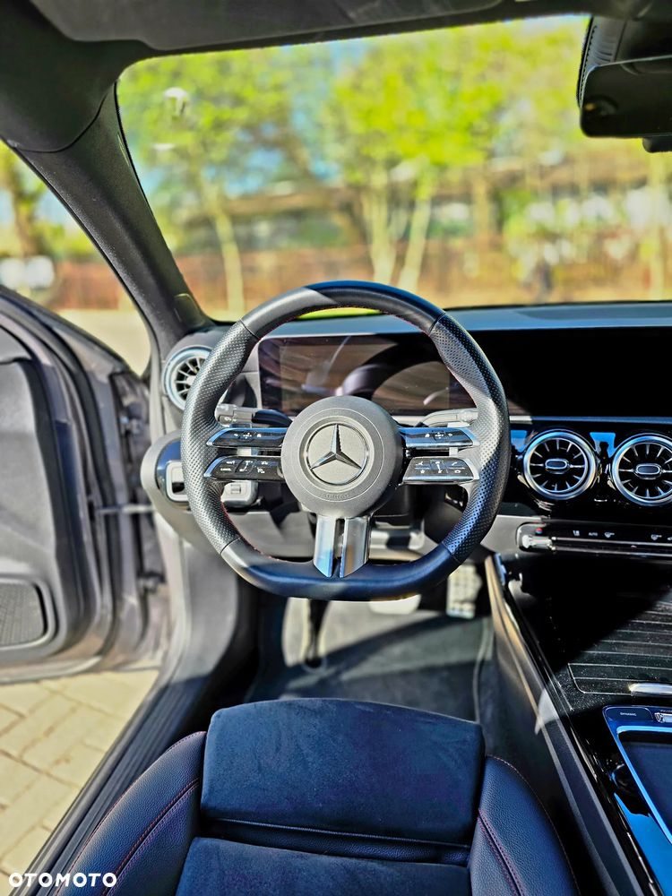 Mercedes-Benz Klasa A 200 4-Matic AMG Line 8G-DCT - 9
