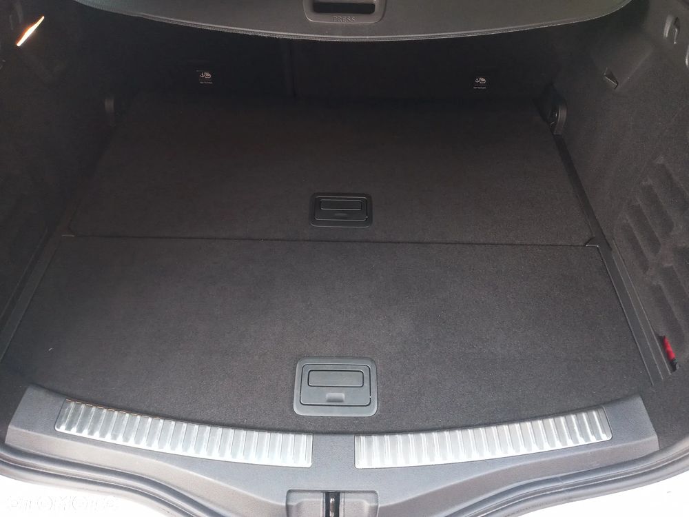 Renault Megane 1.5 Blue dCi Intens EDC - 40