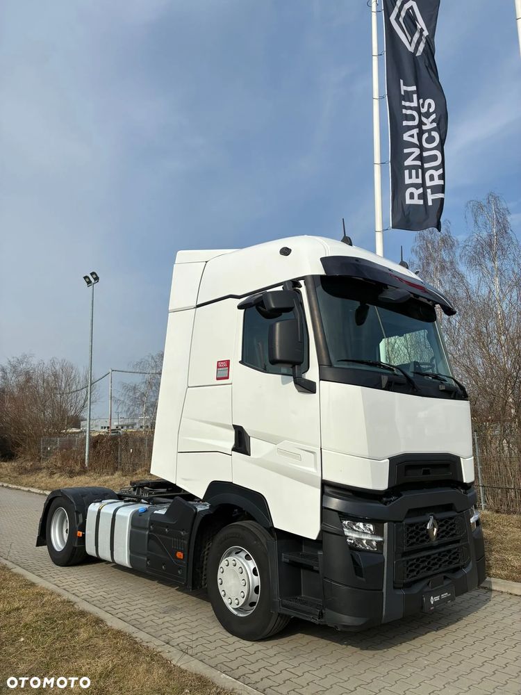 Renault T480 EVO High Sleeper Cab - 9