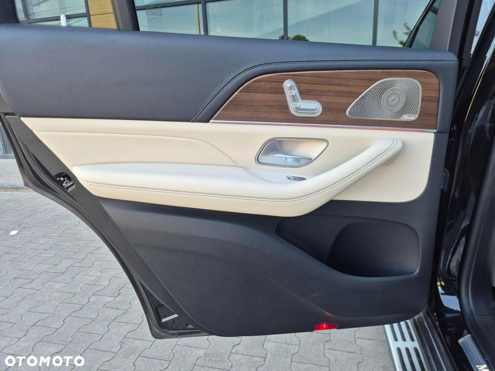Mercedes-Benz GLS 2023