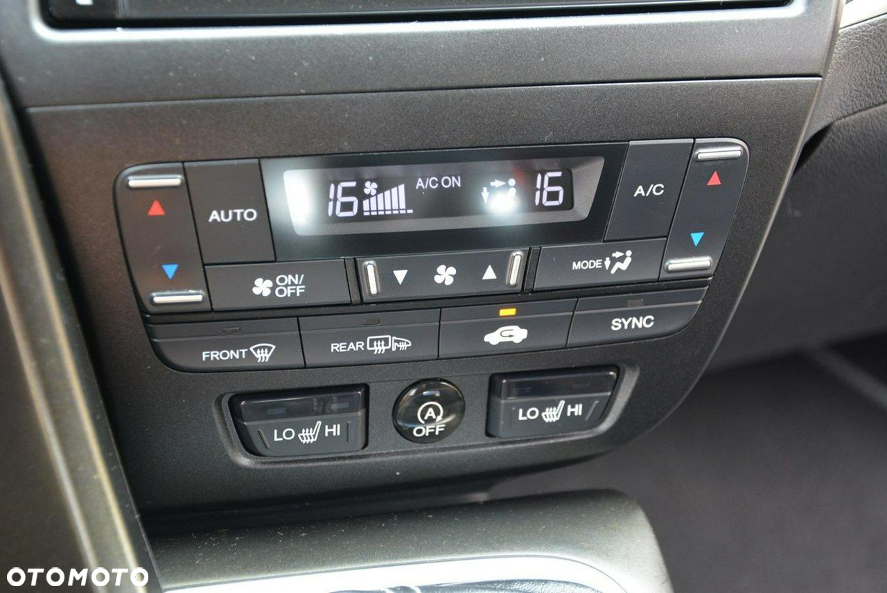 Honda Civic 1.8 Elegance (ADAS / Connect+) - 29