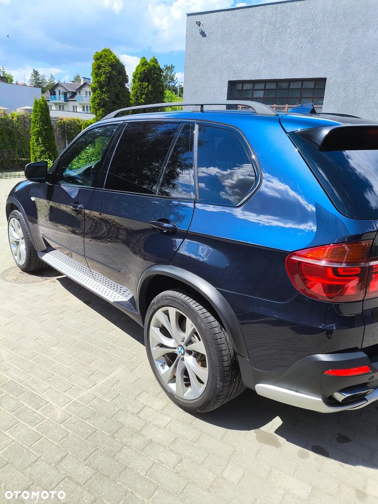 BMW X5 4.8i - 13