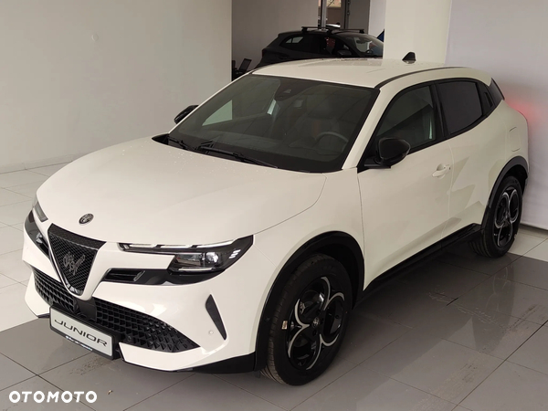 Alfa Romeo Junior 1.2 mHEV Ibrida eDCT