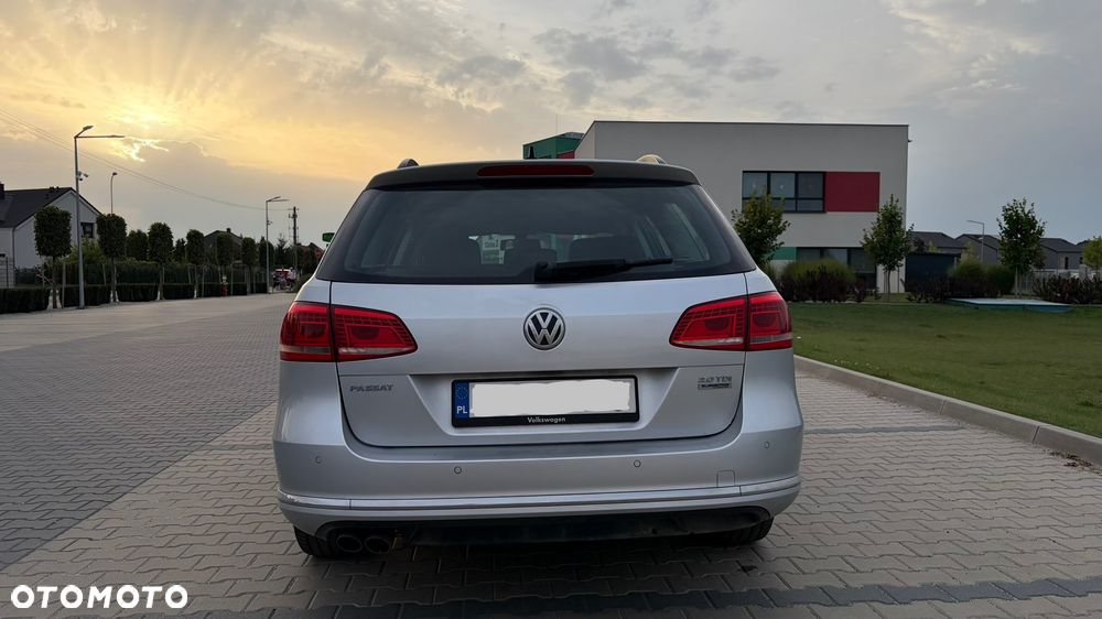 Volkswagen Passat 2.0 TDI BlueMotion Technology Comfortline - 6