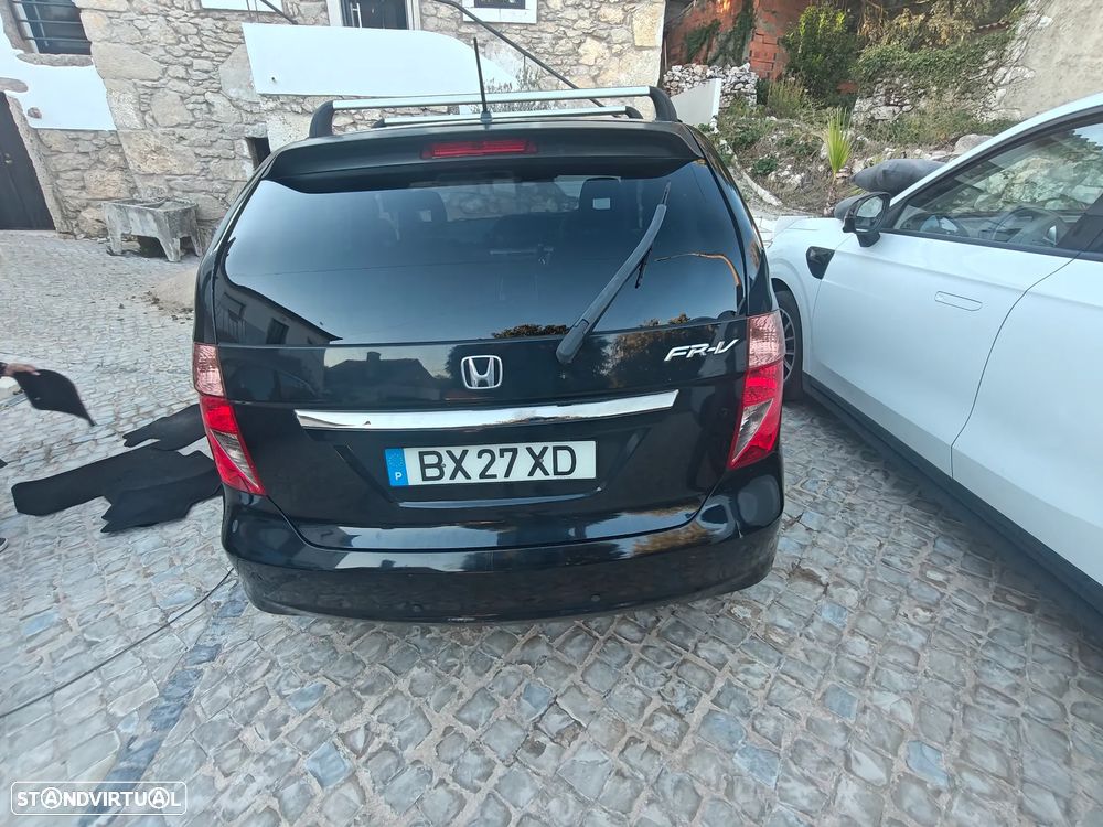 Honda FR-V - 4