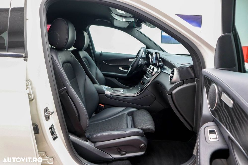Mercedes-Benz GLC - 23