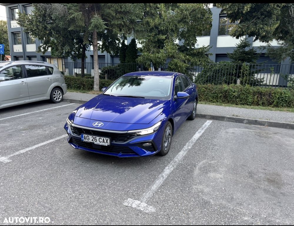 Hyundai Elantra 1.6 l 123 CP CVT Highway - 1