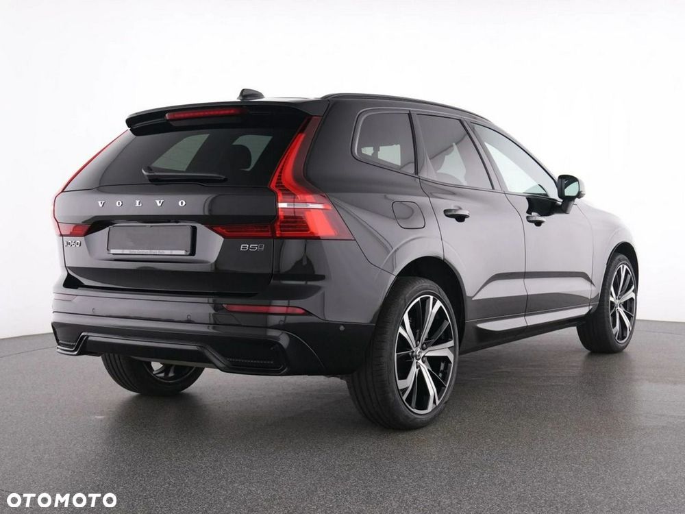Volvo XC 60 B5 B AWD Plus Dark - 8