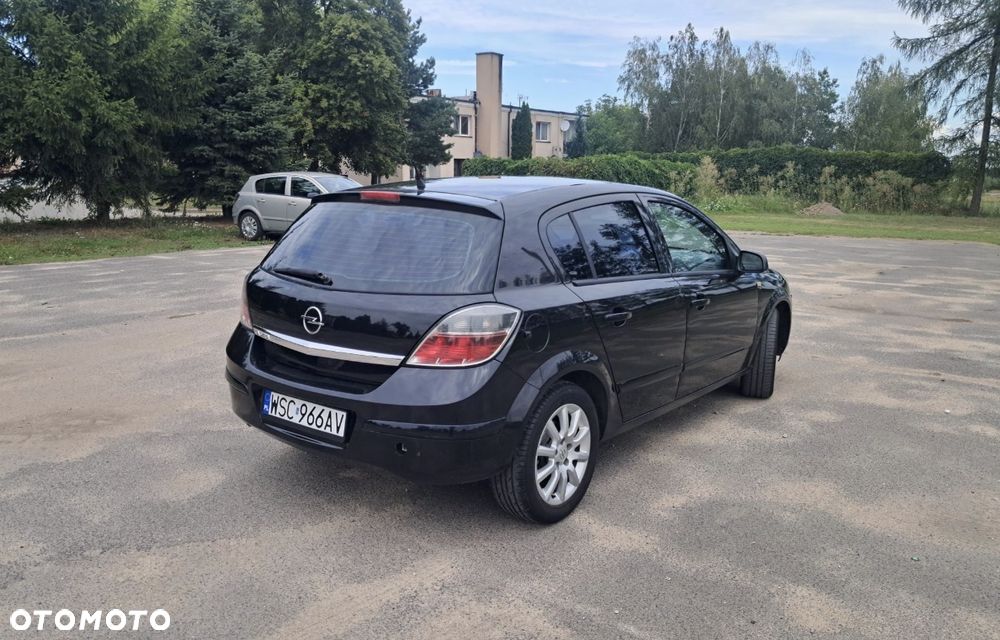 Opel Astra 1.4 - 8