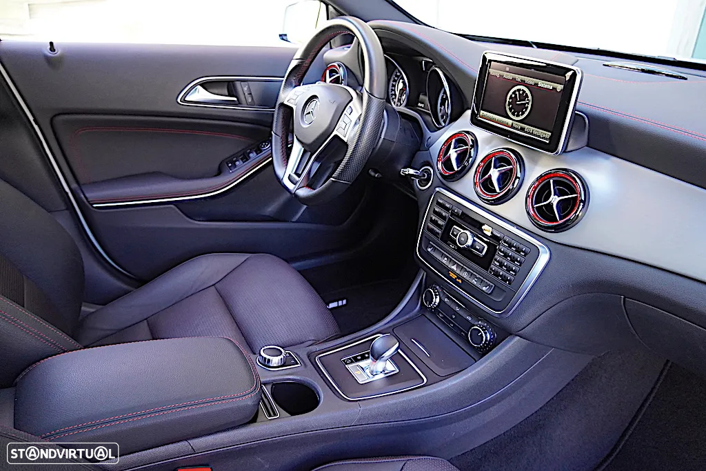Mercedes-Benz GLA 45 AMG 4-Matic - 25