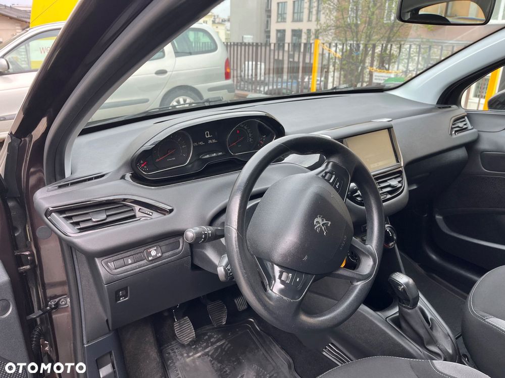 Peugeot 208 1.2 PureTech Active - 8