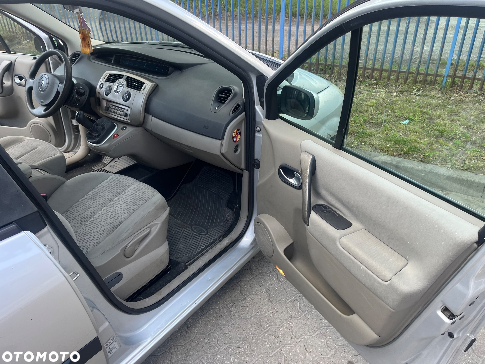 Renault Scenic 1.6 16V Privilege - 15