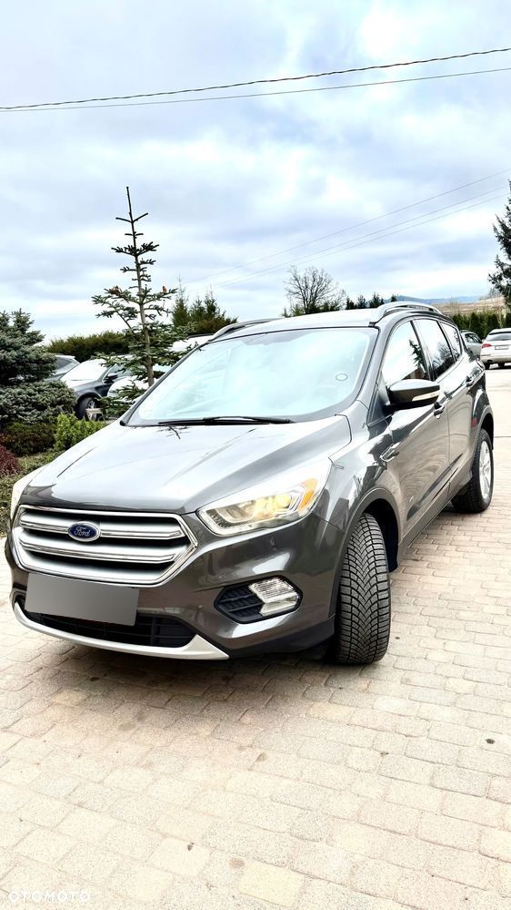 Ford Kuga - 1