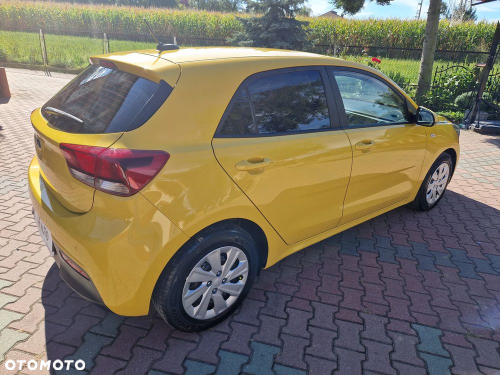 Kia Rio 1.2 L - 36