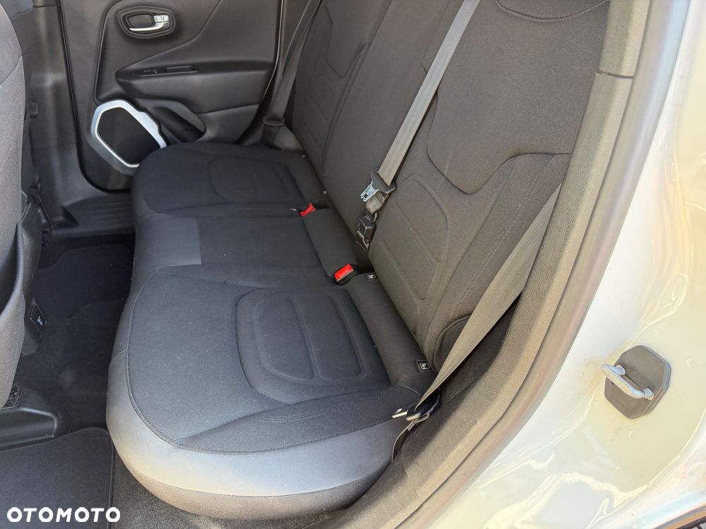 Jeep Renegade - 10