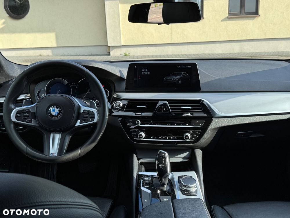 BMW Seria 5 520d xDrive Sport Line sport - 12