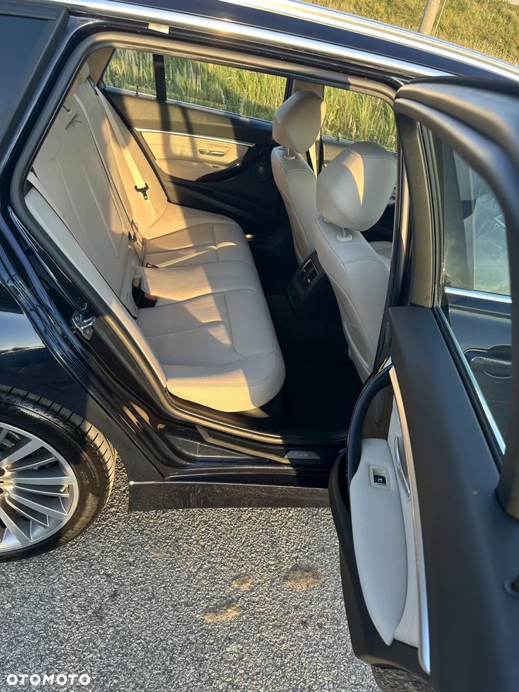 BMW Seria 3 325d Touring Luxury Line - 15