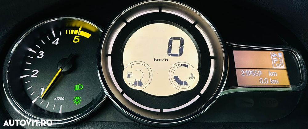 Renault Megane dCi 110 FAP EDC Bose Edition - 30