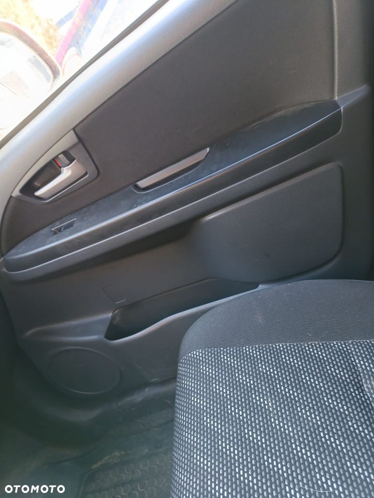 Suzuki SX4 - 16