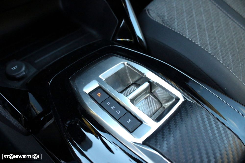 Peugeot 2008 PureTech 130 EAT8 Allure - 21