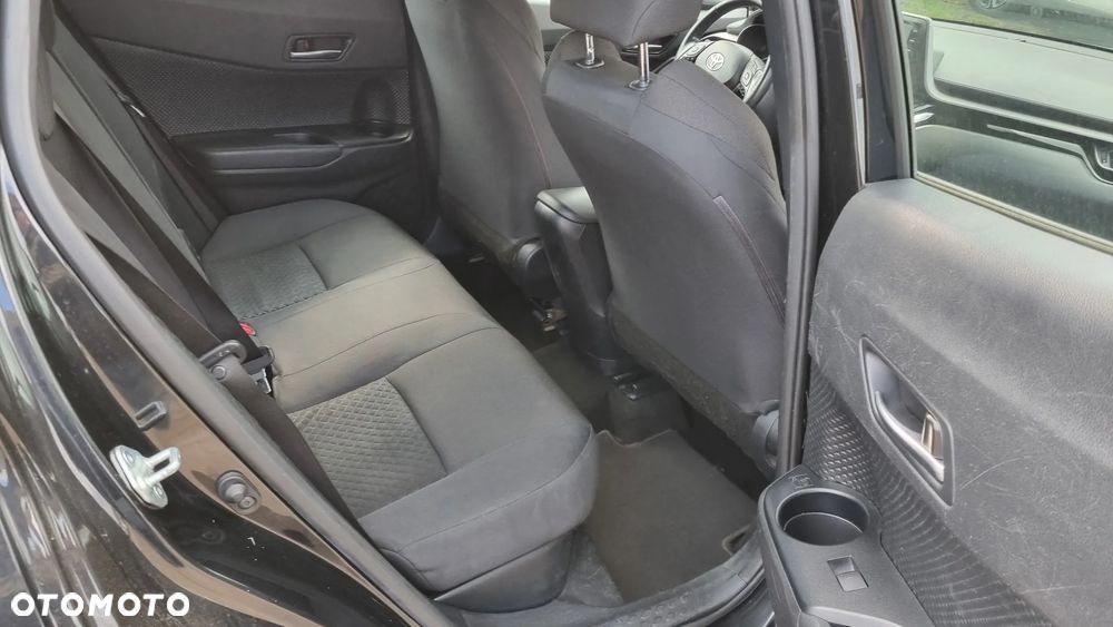 Toyota C-HR Business-Edition - 23