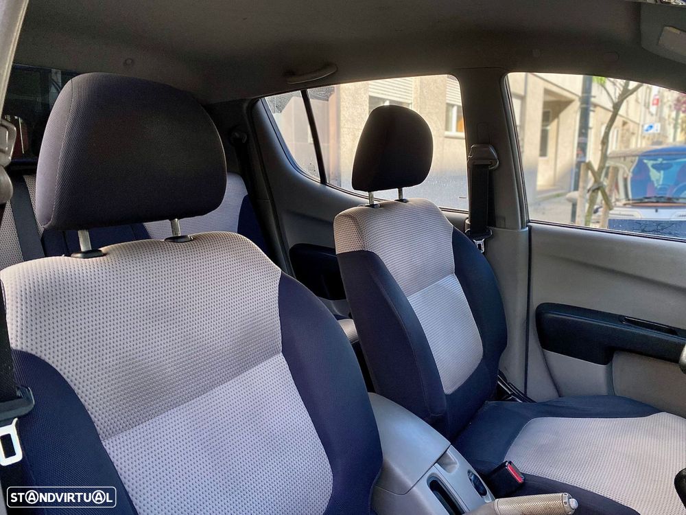 Mitsubishi L200 2.5 DI-D CD Intense - 16