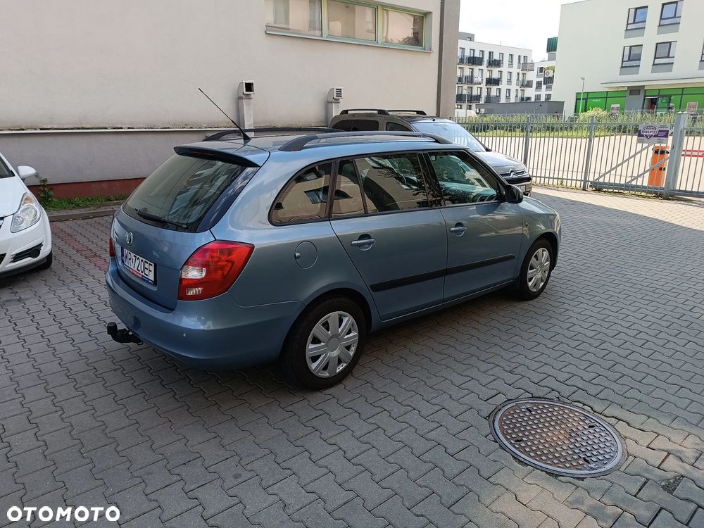 Skoda Fabia 1.4 16V Comfort - 4