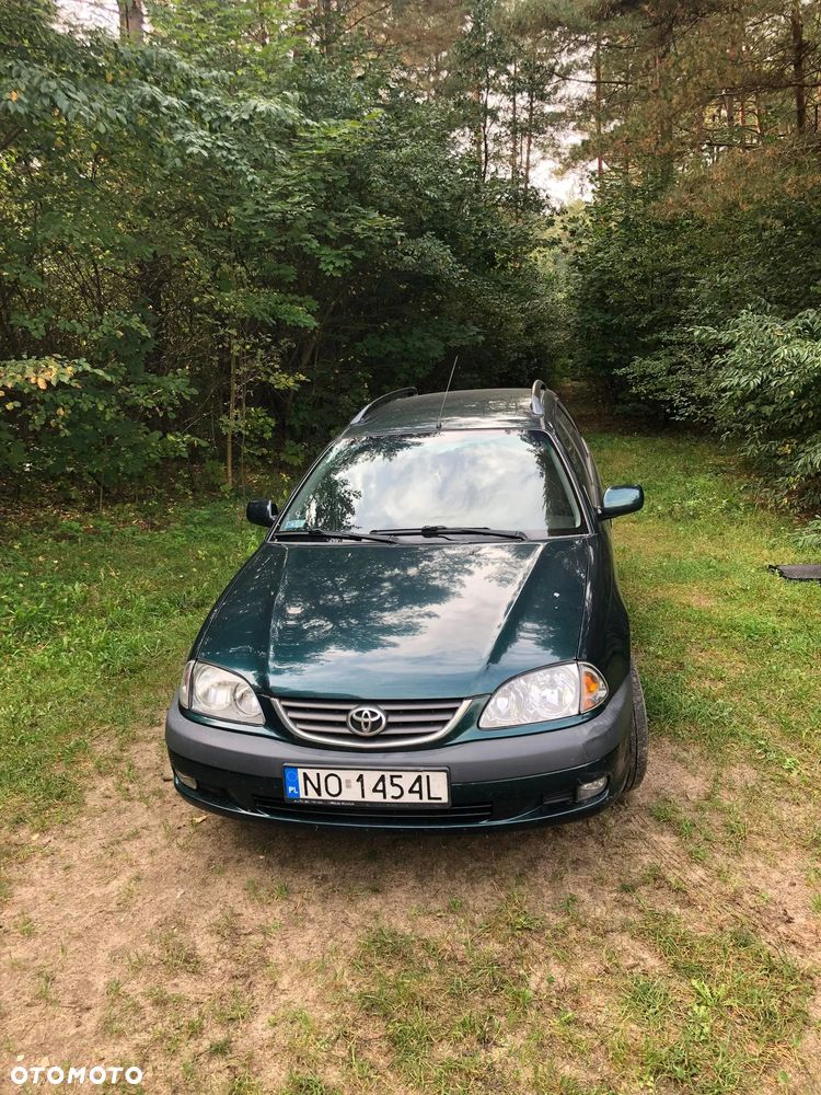 Toyota Avensis 2.0 D-4D Sol - 10