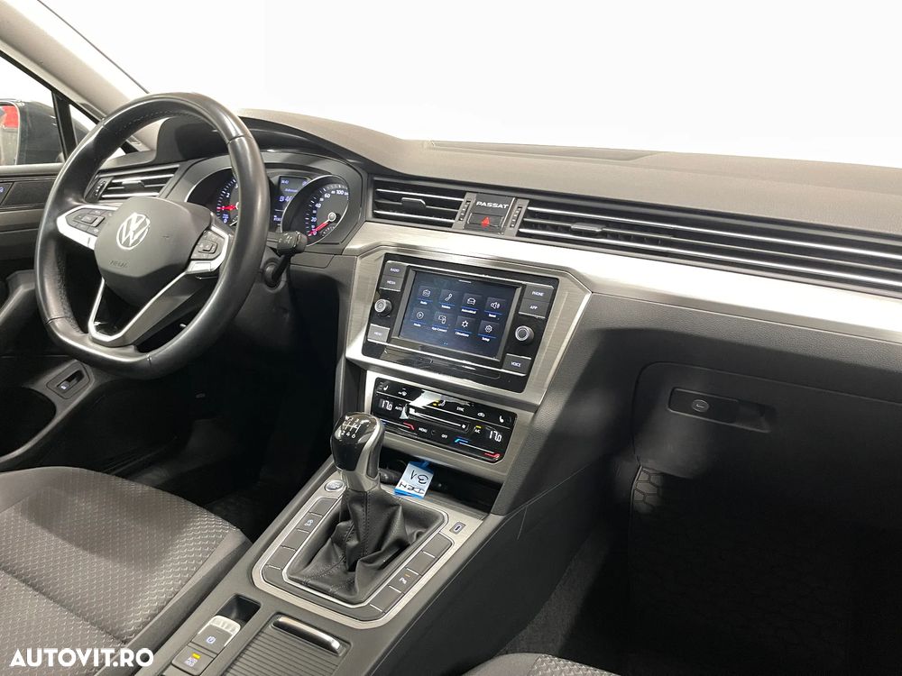 Volkswagen Passat 1.5 TSI ACT Advance - 9