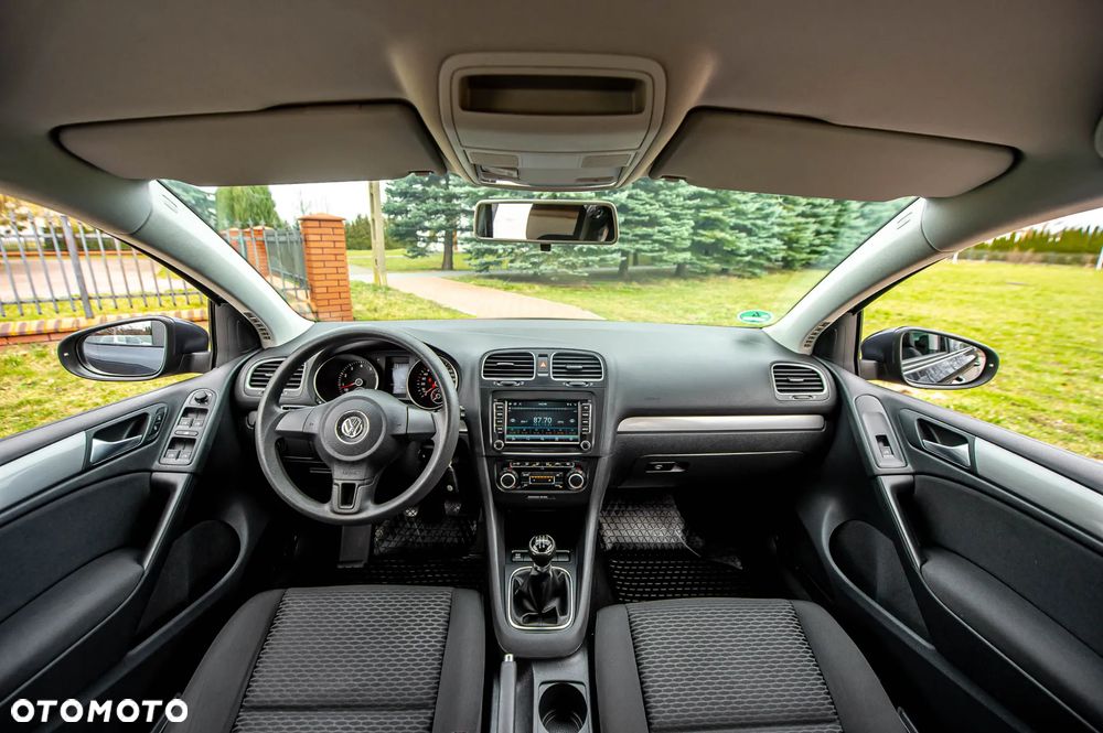 Volkswagen Golf 1.6 Highline - 26