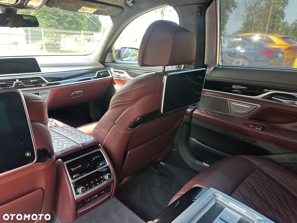 BMW Seria 7 - 13