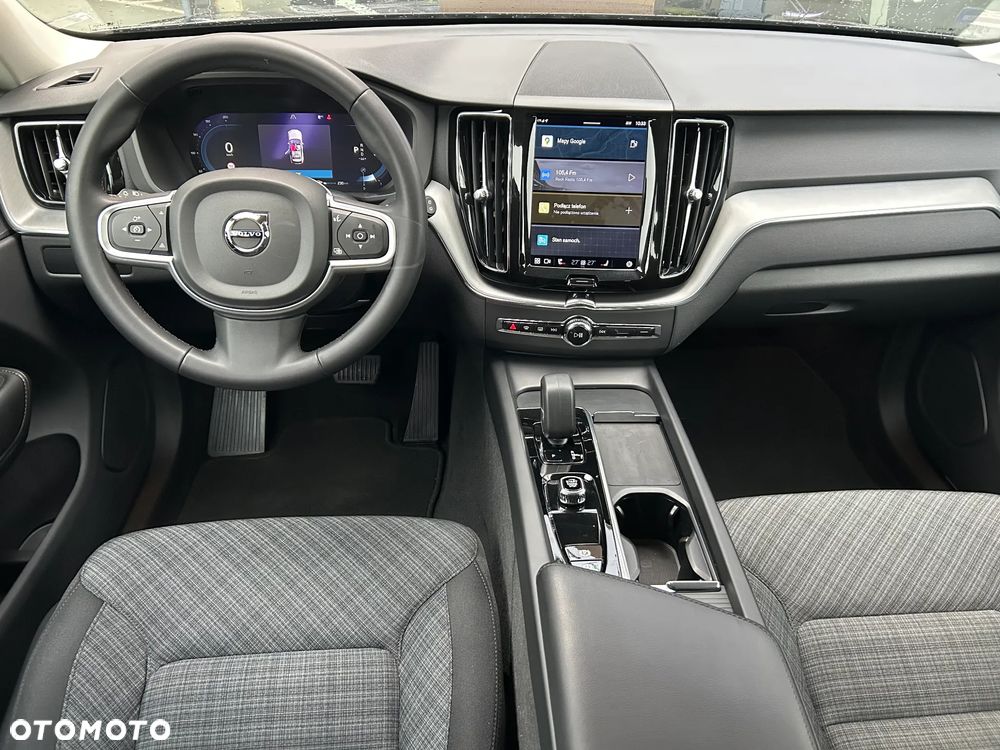 Volvo XC 60 B4 D AWD Momentum Pro - 18