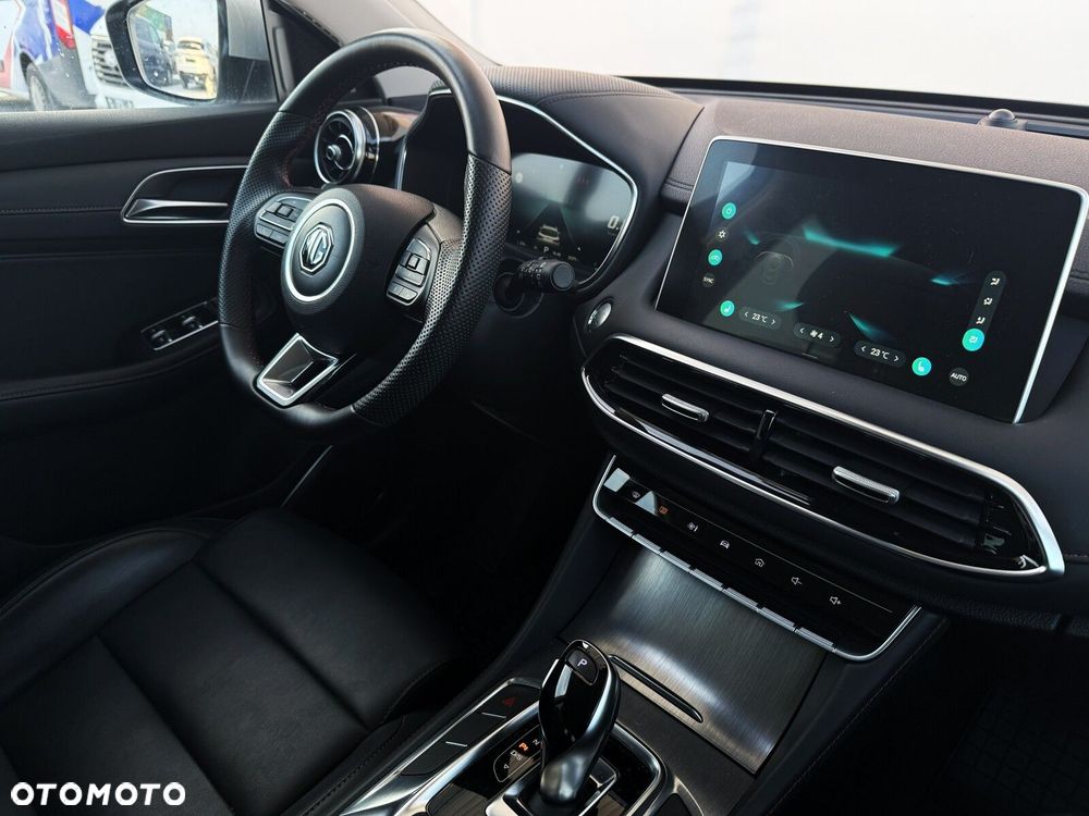 MG HS 1.5 T-GDI Excite DCT - 30