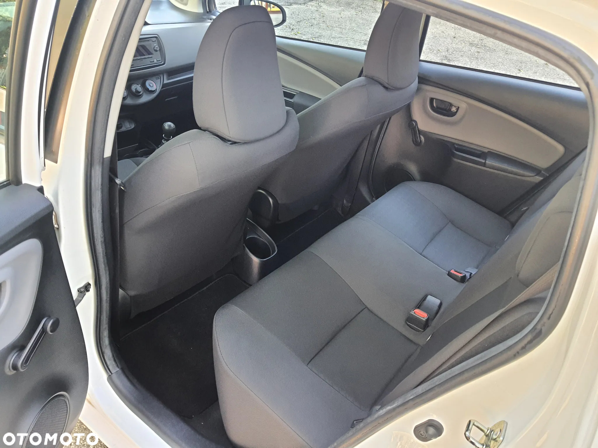 Toyota Yaris 1.5 Active - 17