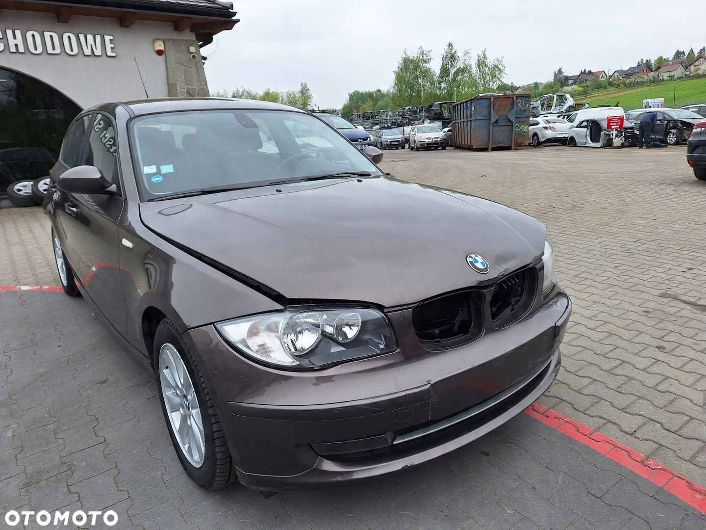 BMW 1 I E87 LCI LIFT A17 A17/8 HAVANNA METALLIC ZDERZAK PRZÓD HALOGENY - 2