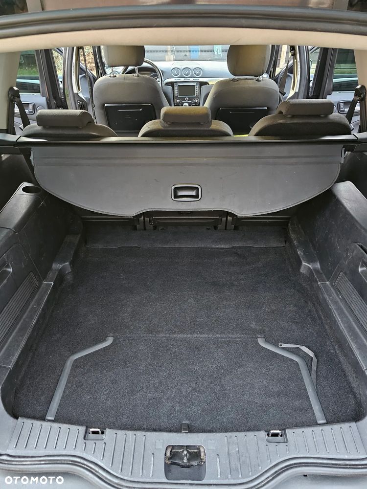 Ford S-Max 2.0 TDCi DPF Titanium - 17