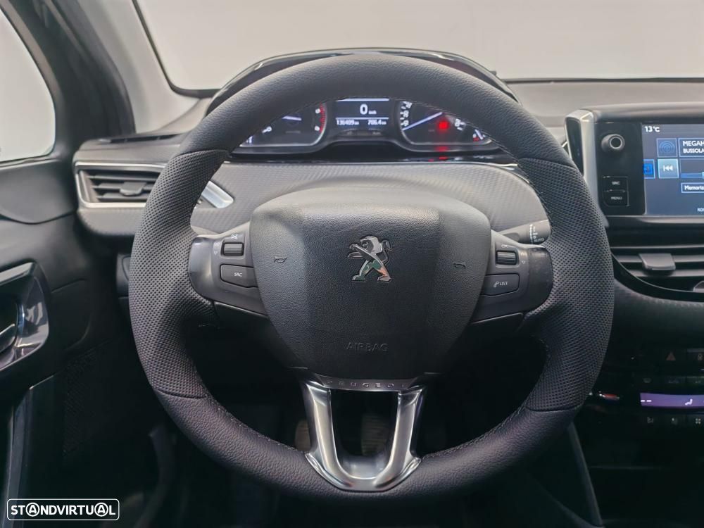 Peugeot 208 1.6 BlueHDi Style - 8